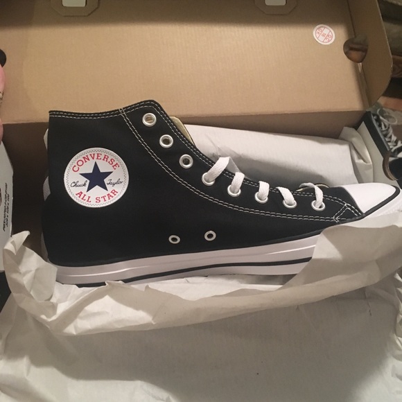 Converse Shoes - Converse Chuck Taylor Black 9.5 men/11.5 women.
